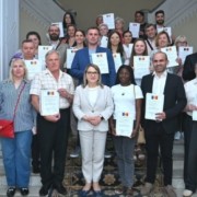 emotii mari pentru 21 cetateni straini au depus juramantul pentru obtinerea cetateniei republicii moldova a53eae2
