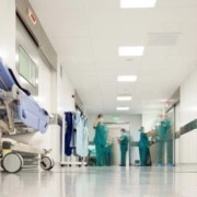 medicii moldoveni au efectuat o operatie inovativa debce48