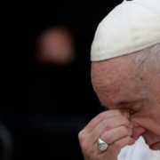 papa francisc a indemnat preotii sa tina predici scurte ca sa nu adoarma oamenii la slujbe 697b38d