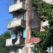 patru persoane au ajuns la spital in urma incendiului din sectorul telecentru al capitalei precizarile cnamup 150e939