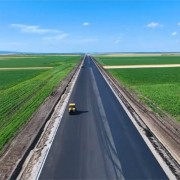 proiectul constructsiei autostrazii a13 din romania de 164 km intre brashov shi bacau prinde contur prin primul contract semnat 730a02b