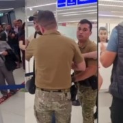 video simpatizantii lui sor acuza persecutii la aeroport reactia politiei de frontiera control mai riguros 0f11182